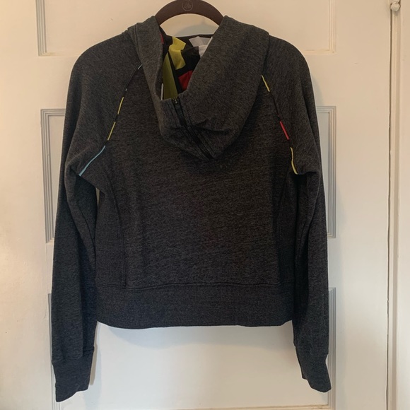 Brooks Revival Hoodie - Picture 10 of 16